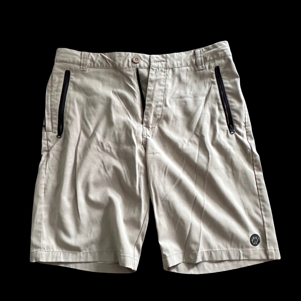 Freeworld hybrid short 30w